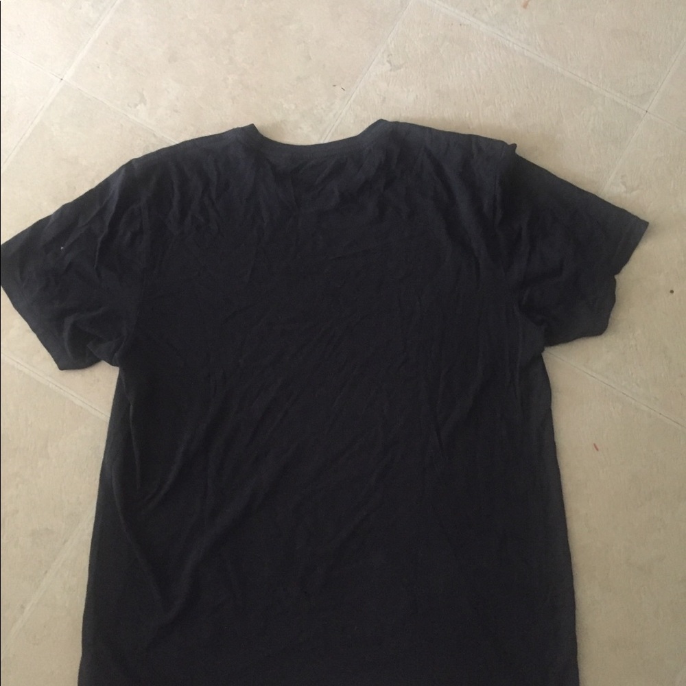 Shirt - Picture 4 of 4